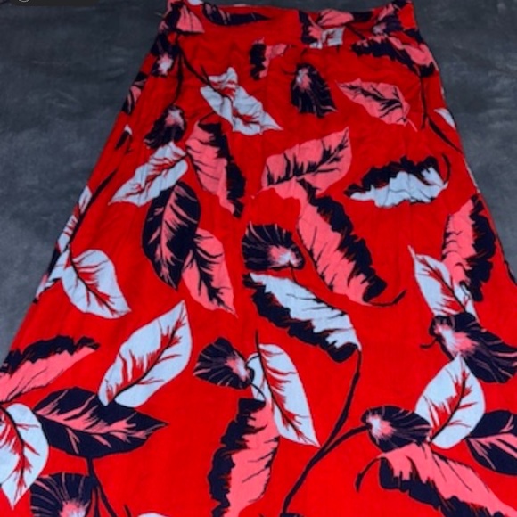 Express Red Floral Smimer Mini Dress - Size xsmall - Picture 8 of 8